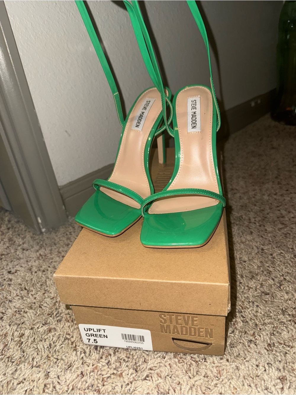 Steve Madden Green Patent Strappy Stiletto Sandals
